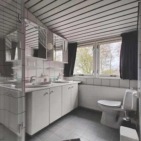 Be Our Guest Bed and Breakfast Άγιος Μαρτίνος